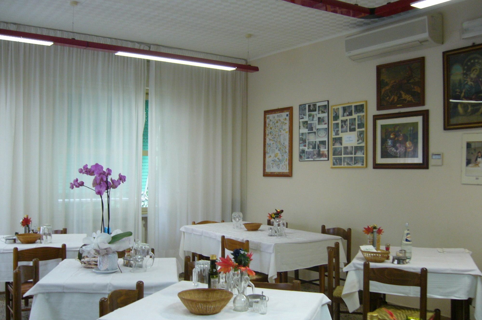 Albergo Villa Canapini 끼안챠노테르메 외부 사진