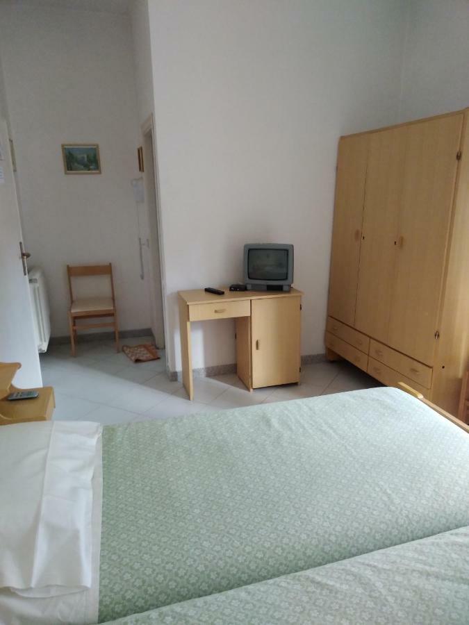 Albergo Villa Canapini 끼안챠노테르메 외부 사진
