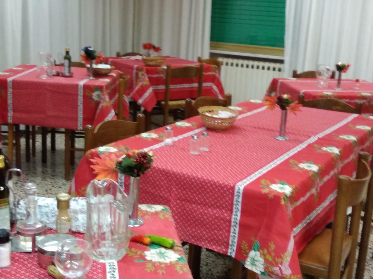 Albergo Villa Canapini 끼안챠노테르메 외부 사진